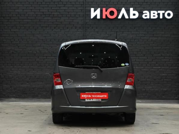 Honda Freed I с пробегом 2010 года, цена 1 000 000 рублей, 102951 км, компактвэн, Автокод Объявления