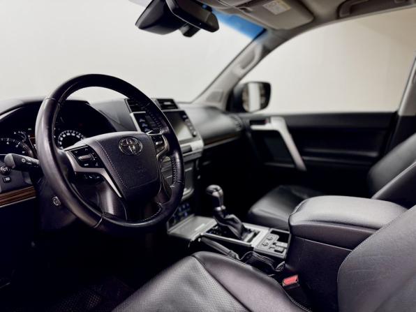Toyota Land Cruiser Prado 150 Series Рестайлинг 3 с пробегом 2022 года, цена 7 680 000 рублей, 58752 км, внедорожник, Автокод Объявления