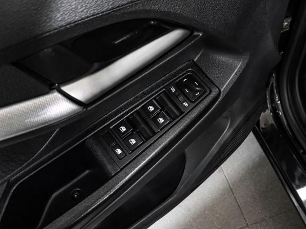 Lada (ВАЗ) Vesta I с пробегом 2019 года, цена 979 000 рублей, 137144 км, седан, Автокод Объявления