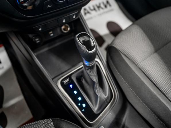 Hyundai Solaris II Рестайлинг с пробегом 2020 года, цена 1 650 000 рублей, 52518 км, седан, Автокод Объявления