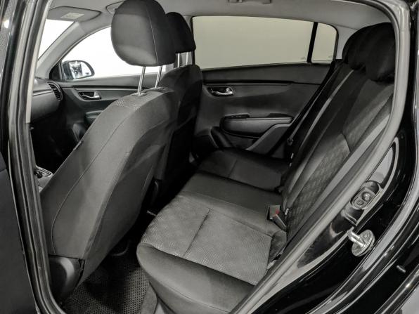 Kia Rio IV с пробегом 2019 года, цена 1 395 000 рублей, 110000 км, хэтчбек, Автокод Объявления
