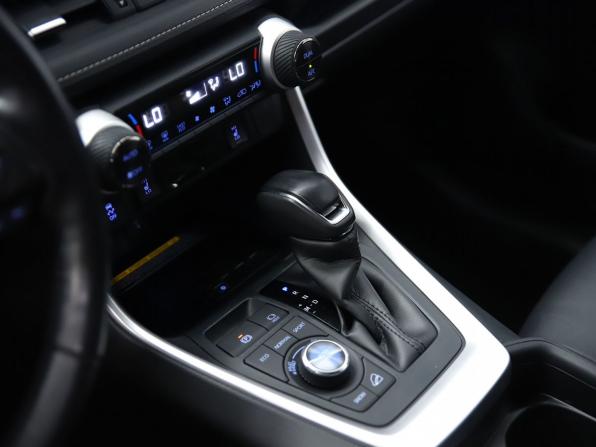 Toyota RAV4 V (XA50) с пробегом 2022 года, цена 3 550 000 рублей, 66966 км, внедорожник, Автокод Объявления