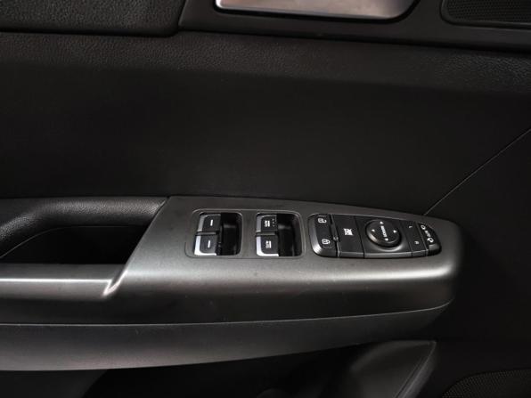 Kia Sportage IV Рестайлинг с пробегом 2019 года, цена 2 299 000 рублей, 132051 км, внедорожник, Автокод Объявления