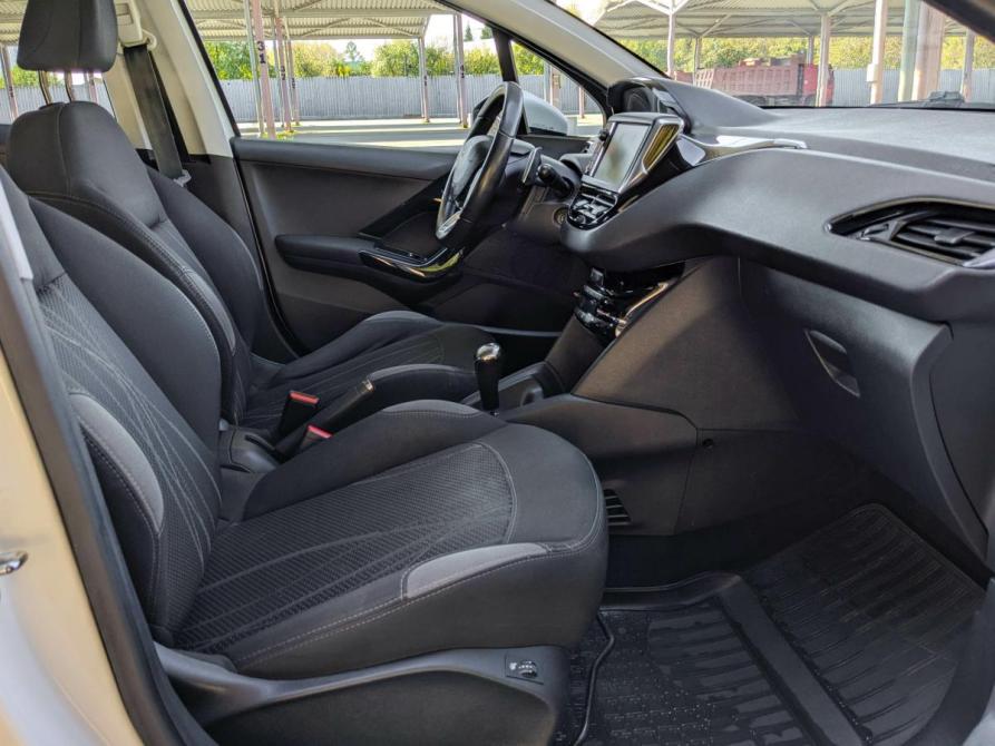 Peugeot 208 I Екатеринбург  - изображение 11