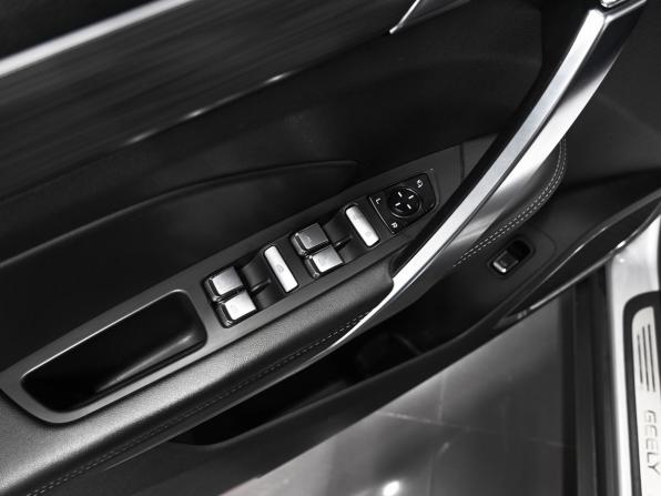 Geely Atlas Pro с пробегом 2022 года, цена 1 645 000 рублей, 126511 км, внедорожник, Автокод Объявления