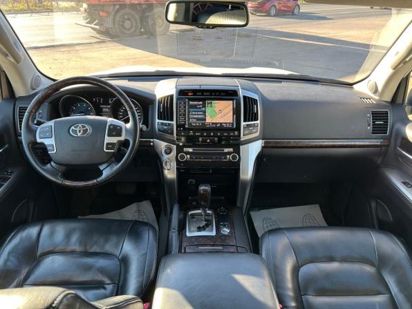 Toyota Land Cruiser 200 Series Рестайлинг 1 с пробегом 2013 года, цена 3 885 000 рублей, 178000 км, внедорожник, Автокод Объявления