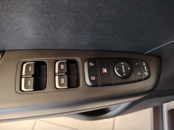 Kia Sportage IV Рестайлинг с пробегом 2021 года, цена 2 450 000 рублей, 97191 км, внедорожник, Автокод Объявления