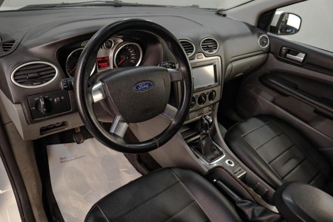 Ford Focus II Рестайлинг с пробегом 2009 года, цена 679 000 рублей, 257435 км, хэтчбек, Автокод Объявления