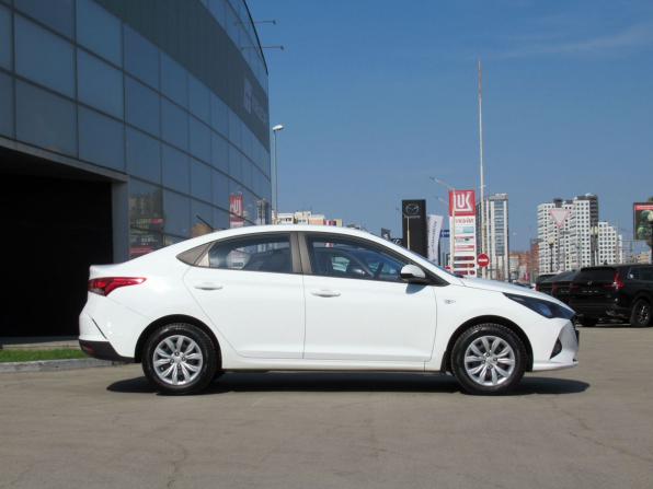 Hyundai Solaris II Рестайлинг с пробегом 2020 года, цена 1 365 000 рублей, 65719 км, седан, Автокод Объявления