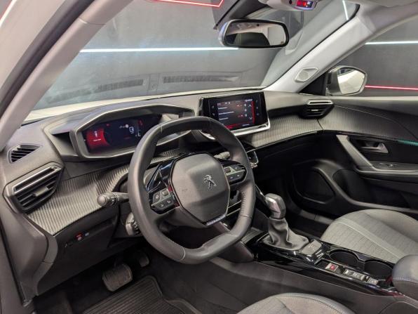 Peugeot 2008 II с пробегом 2022 года, цена 1 850 000 рублей, 102663 км, внедорожник, Автокод Объявления