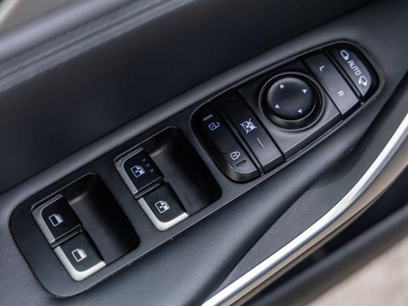 Kia Stinger I с пробегом 2018 года, цена 2 498 000 рублей, 106206 км, лифтбек, Автокод Объявления