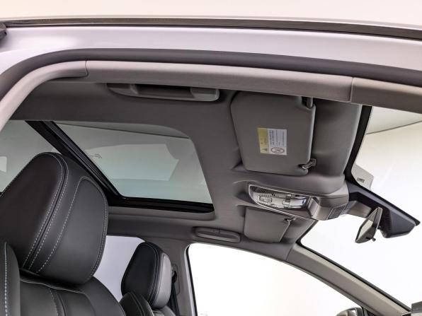 Peugeot 5008 II Рестайлинг с пробегом 2021 года, цена 2 995 000 рублей, 15397 км, внедорожник, Автокод Объявления