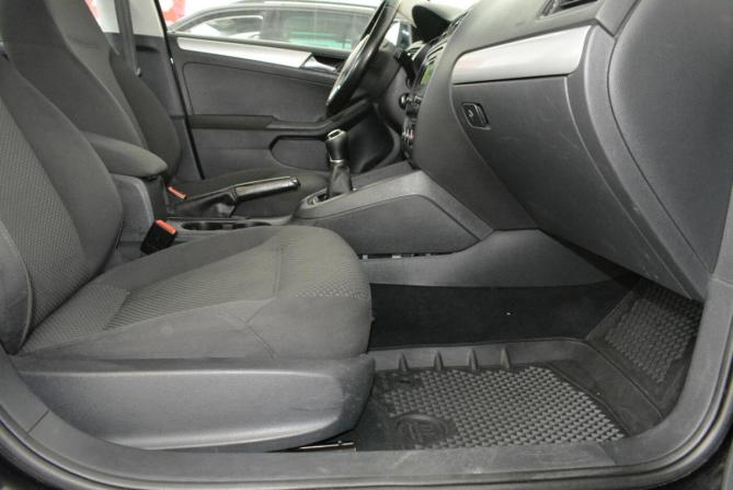 Volkswagen Jetta VI с пробегом 2012 года, цена 699 000 рублей, 202000 км, седан, Автокод Объявления