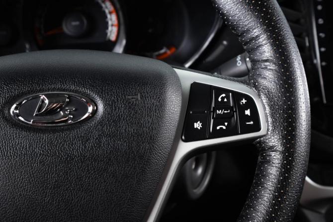 Lada (ВАЗ) Vesta I с пробегом 2020 года, цена 1 369 000 рублей, 100400 км, универсал, Автокод Объявления