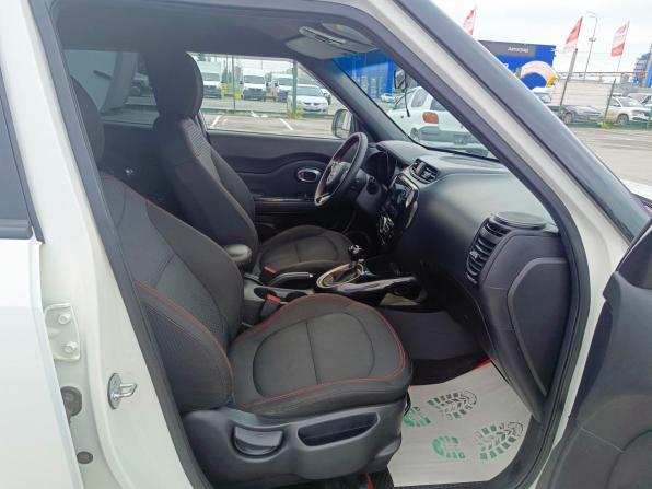 Kia Soul II Рестайлинг с пробегом 2018 года, цена 1 399 995 рублей, 189770 км, хэтчбек, Автокод Объявления