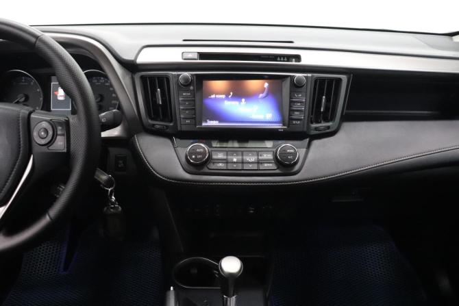 Toyota RAV4 IV (XA40) Рестайлинг с пробегом 2016 года, цена 2 342 000 рублей, 102561 км, внедорожник, Автокод Объявления