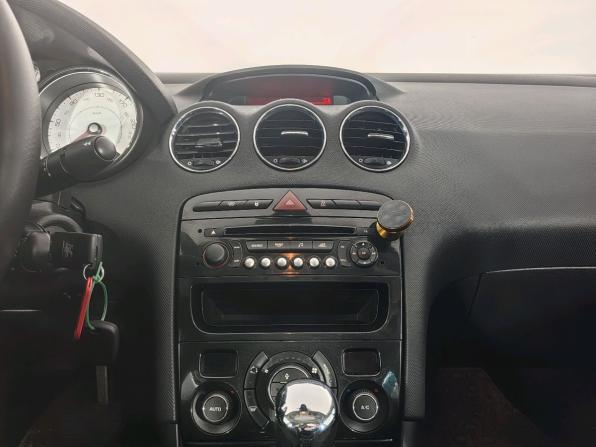 Peugeot 408 I с пробегом 2013 года, цена 650 000 рублей, 112500 км, седан, Автокод Объявления