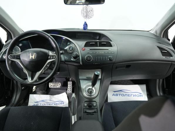 Honda Civic VIII с пробегом 2006 года, цена 570 000 рублей, 252000 км, хэтчбек, Автокод Объявления