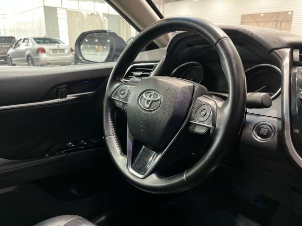 Toyota Camry VIII (XV70) с пробегом 2019 года, цена 2 490 000 рублей, 166567 км, седан, Автокод Объявления
