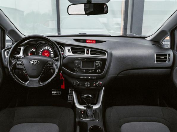 Kia Ceed II с пробегом 2013 года, цена 1 169 000 рублей, 144750 км, хэтчбек, Автокод Объявления
