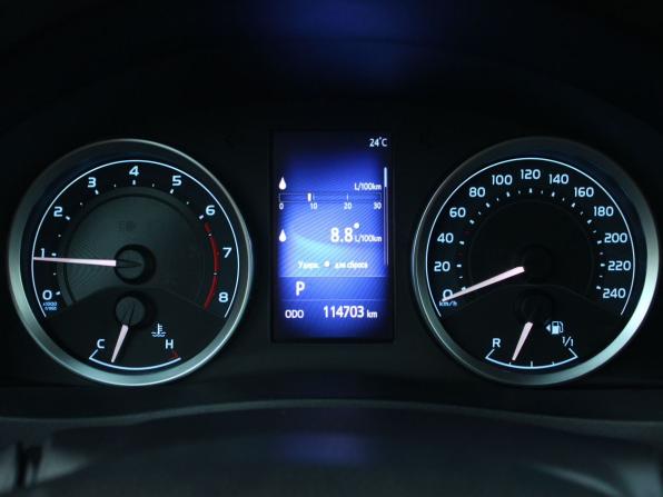 Toyota Corolla XI (E160 E170 E180) Рестайлинг 1 с пробегом 2018 года, цена 1 729 000 рублей, 114680 км, седан, Автокод Объявления