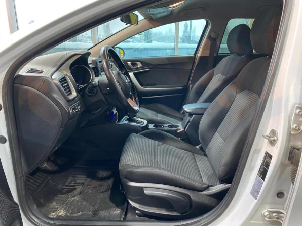 Kia Ceed III с пробегом 2019 года, цена 1 260 000 рублей, 286862 км, универсал, Автокод Объявления