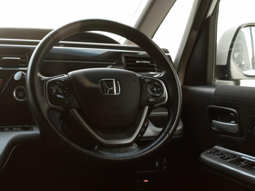 Honda Stepwgn V Рестайлинг Екатеринбург  - изображение 14
