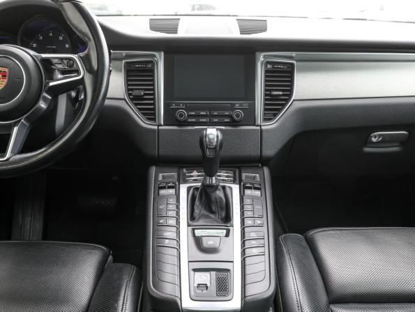 Porsche Macan I с пробегом 2017 года, цена 2 549 000 рублей, 150465 км, внедорожник, Автокод Объявления