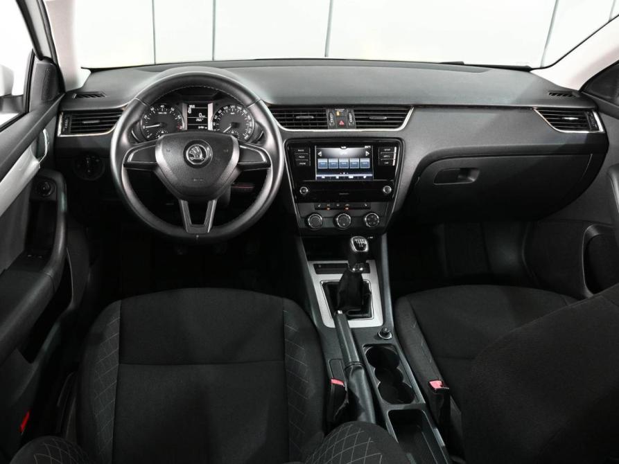 Skoda Octavia III (A7) Рестайлинг Ростов-на-Дону  - изображение 6