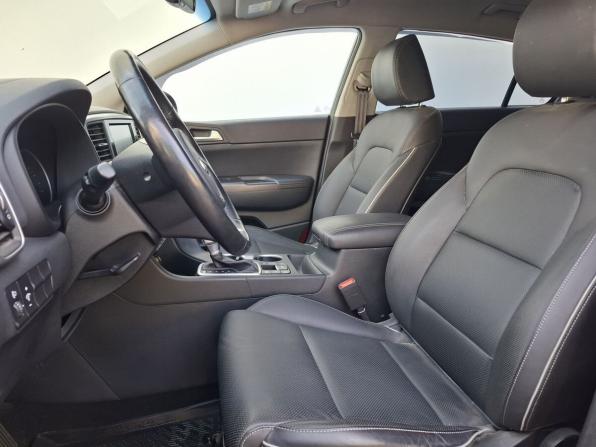 Kia Sportage IV Рестайлинг с пробегом 2018 года, цена 2 150 000 рублей, 94750 км, внедорожник, Автокод Объявления