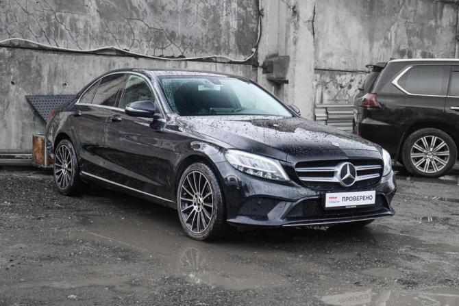 Mercedes-Benz C-Класс IV (W205) Рестайлинг с пробегом 2019 года, цена 2 280 000 рублей, 114065 км, седан, Автокод Объявления