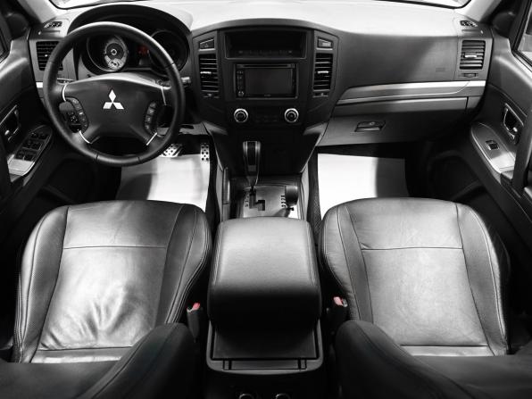 Mitsubishi Pajero IV Рестайлинг 1 с пробегом 2012 года, цена 1 895 000 рублей, 240272 км, внедорожник, Автокод Объявления
