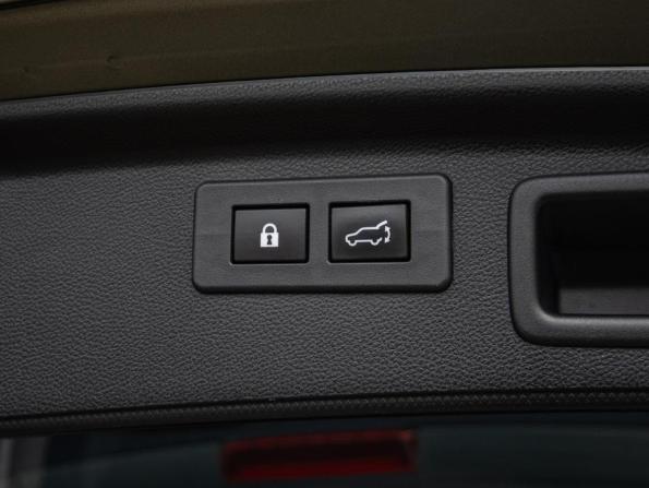 Subaru Forester V с пробегом 2018 года, цена 3 360 000 рублей, 94801 км, внедорожник, Автокод Объявления