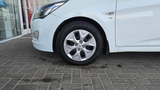 Hyundai Solaris I Рестайлинг с пробегом 2016 года, цена 1 049 000 рублей, 124900 км, седан, Автокод Объявления