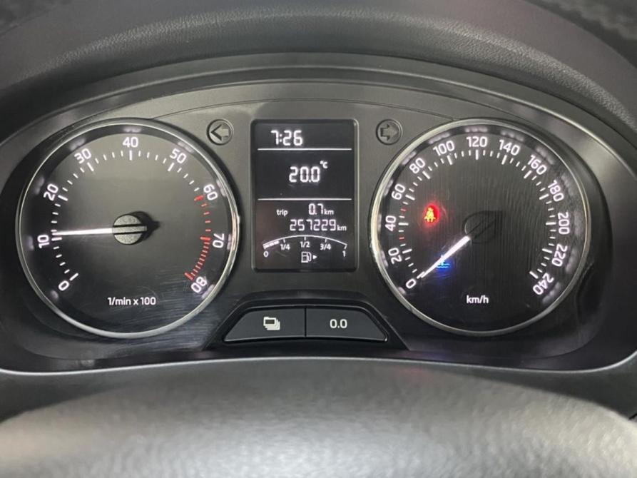 Skoda Rapid I Курск  - изображение 10