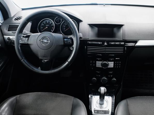 Opel Astra H Рестайлинг с пробегом 2011 года, цена 250 000 рублей, 168970 км, хэтчбек, Автокод Объявления
