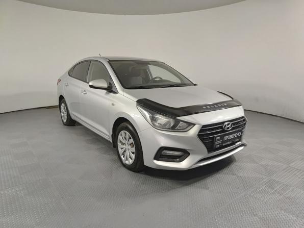 Hyundai Solaris II с пробегом 2018 года, цена 1 100 000 рублей, 168662 км, седан, Автокод Объявления