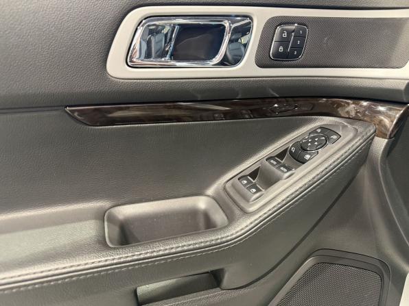 Ford Explorer V с пробегом 2015 года, цена 2 499 000 рублей, 129208 км, внедорожник, Автокод Объявления