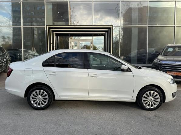 Skoda Rapid I Рестайлинг с пробегом 2019 года, цена 1 289 000 рублей, 105800 км, лифтбек, Автокод Объявления