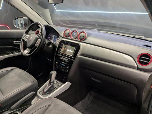 Suzuki Vitara II Рестайлинг с пробегом 2018 года, цена 1 690 000 рублей, 134411 км, внедорожник, Автокод Объявления
