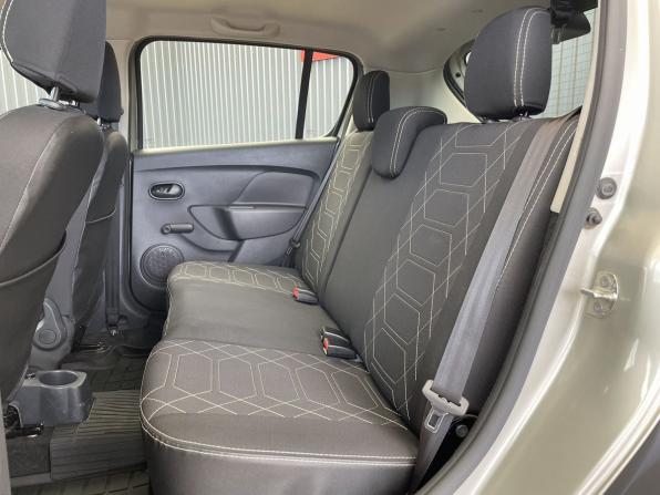 Renault Sandero II Рестайлинг с пробегом 2018 года, цена 1 367 000 рублей, 39772 км, хэтчбек, Автокод Объявления