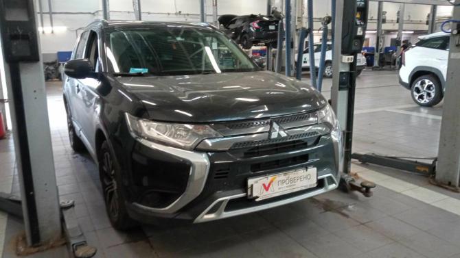 Mitsubishi Outlander III Рестайлинг 3 с пробегом 2021 года, цена 2 640 000 рублей, 71082 км, внедорожник, Автокод Объявления
