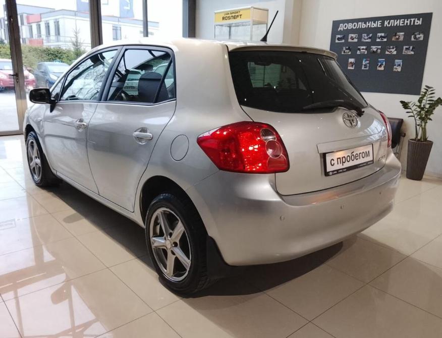 Toyota Auris I Калининград  - изображение 3