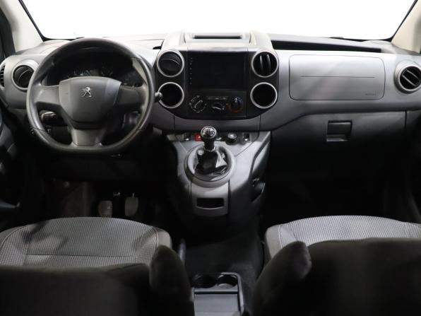 Peugeot Partner II Рестайлинг 2 с пробегом 2021 года, цена 1 290 000 рублей, 111650 км, минивэн, Автокод Объявления