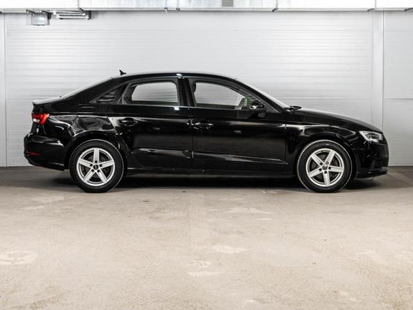 Audi A3 III (8V) Рестайлинг с пробегом 2017 года, цена 1 348 000 рублей, 210934 км, седан, Автокод Объявления