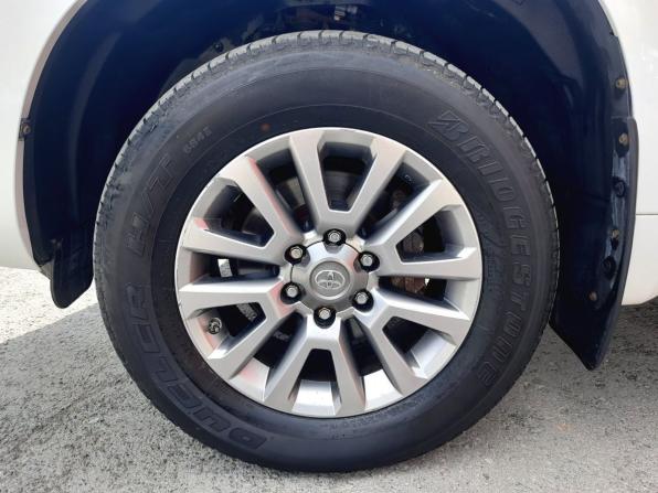 Toyota Land Cruiser Prado 150 Series Рестайлинг 2 с пробегом 2017 года, цена 4 890 000 рублей, 129521 км, внедорожник, Автокод Объявления