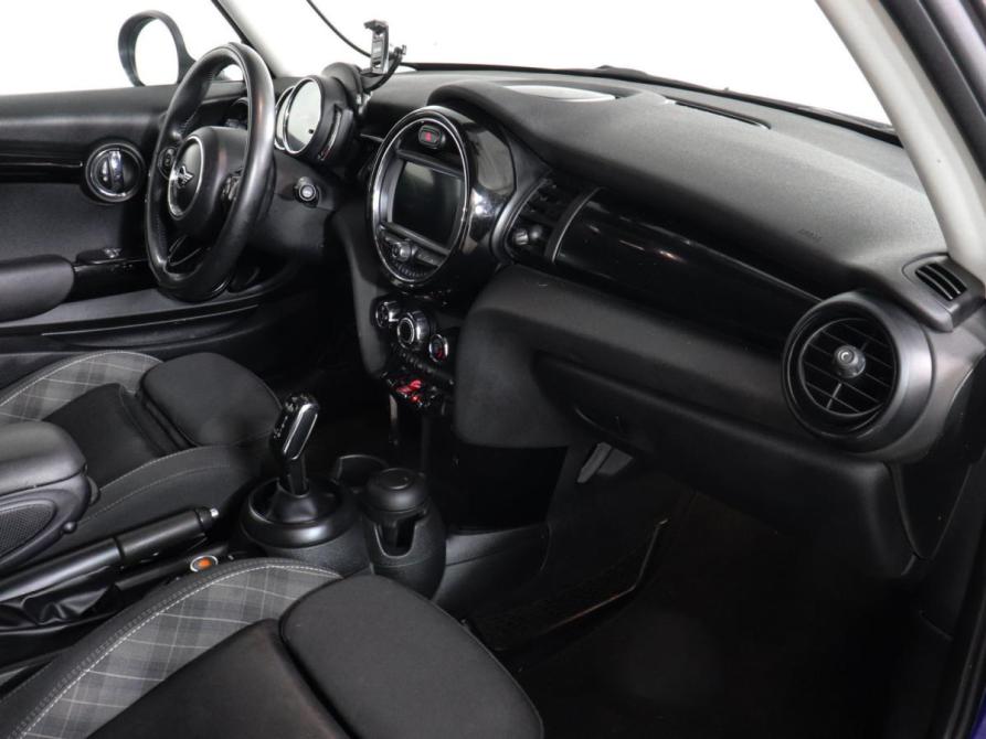 Mini Hatch III (F55/F56) Химки  - изображение 10