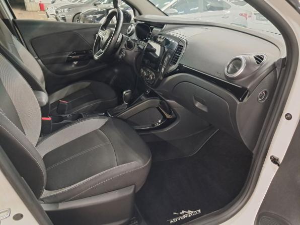 Renault Kaptur I Рестайлинг с пробегом 2021 года, цена 1 355 000 рублей, 67445 км, внедорожник, Автокод Объявления