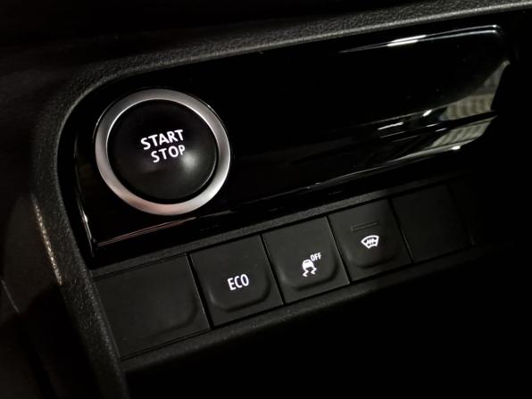 Renault Kaptur I Рестайлинг с пробегом 2021 года, цена 1 355 000 рублей, 67445 км, внедорожник, Автокод Объявления