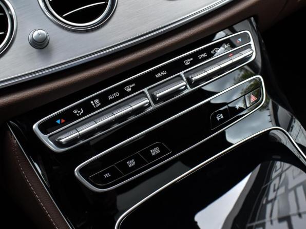 Mercedes-Benz E-Класс V (W213 S213 C238) Рестайлинг с пробегом 2020 года, цена 5 600 000 рублей, 45721 км, седан, Автокод Объявления